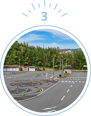 教習所を使用した実車トレーニングが可能です